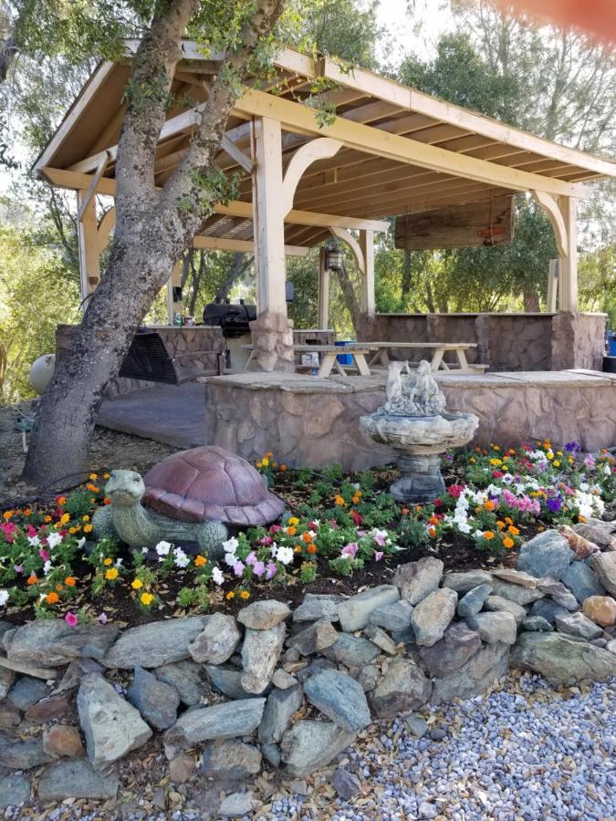 Yosemite Gold Country Lodge Coulterville Buitenkant foto